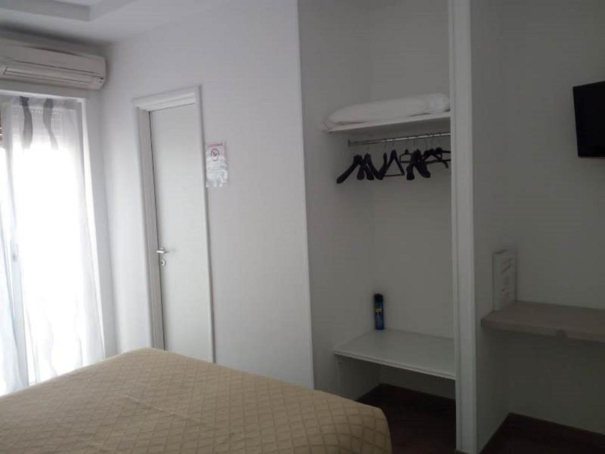 Il Girasole Hotell Terracina Exteriör bild