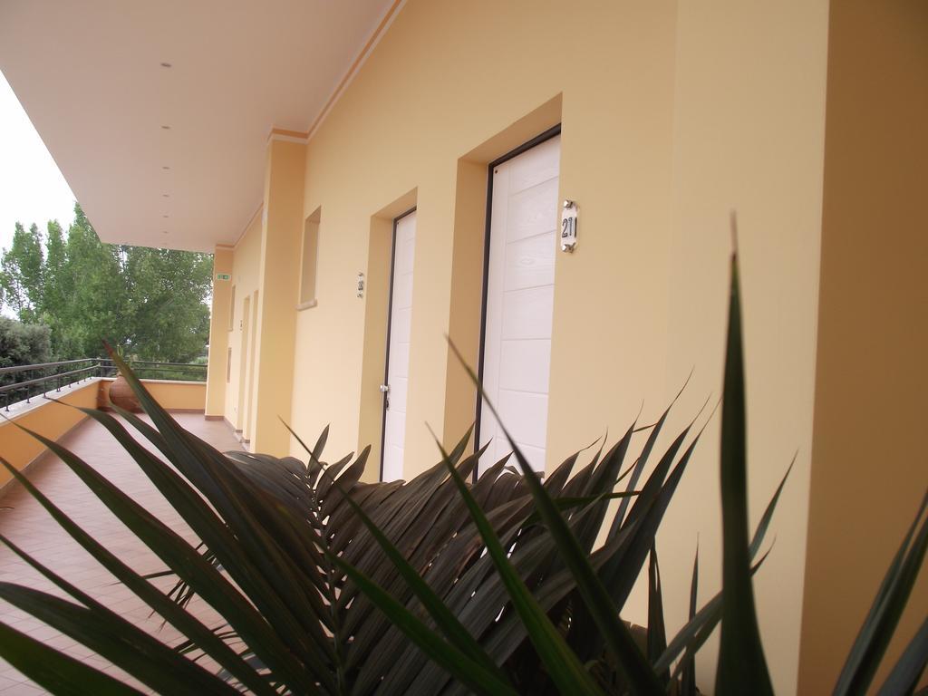 Il Girasole Hotell Terracina Exteriör bild