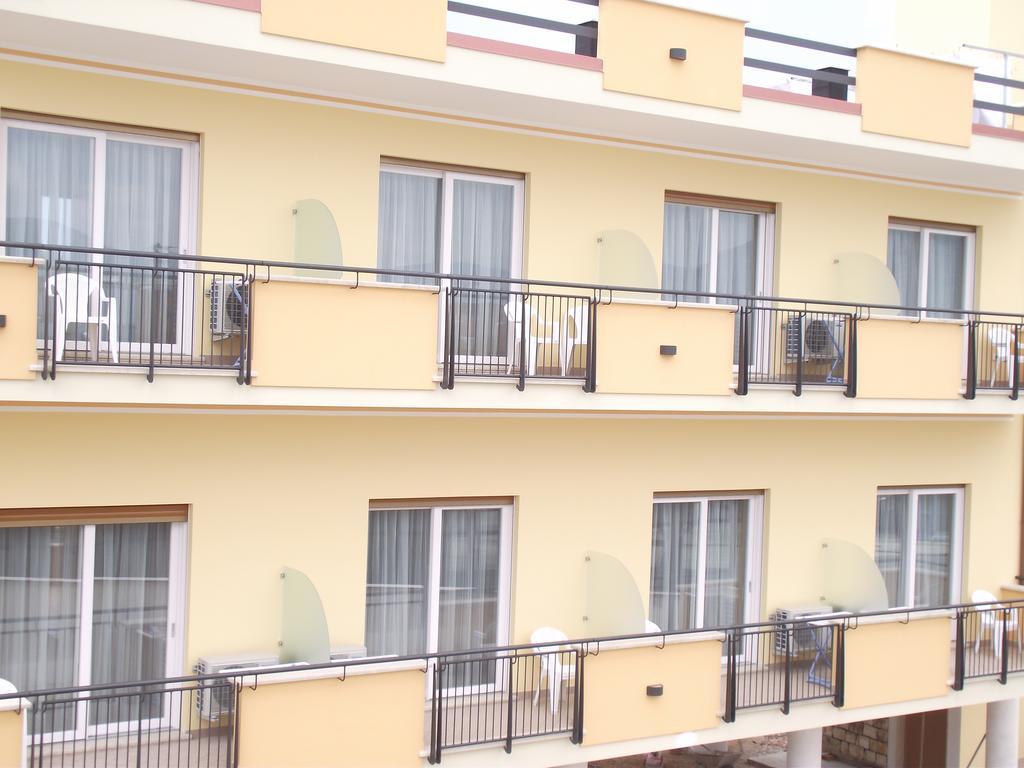 Il Girasole Hotell Terracina Exteriör bild