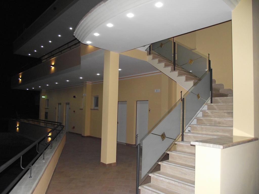 Il Girasole Hotell Terracina Exteriör bild