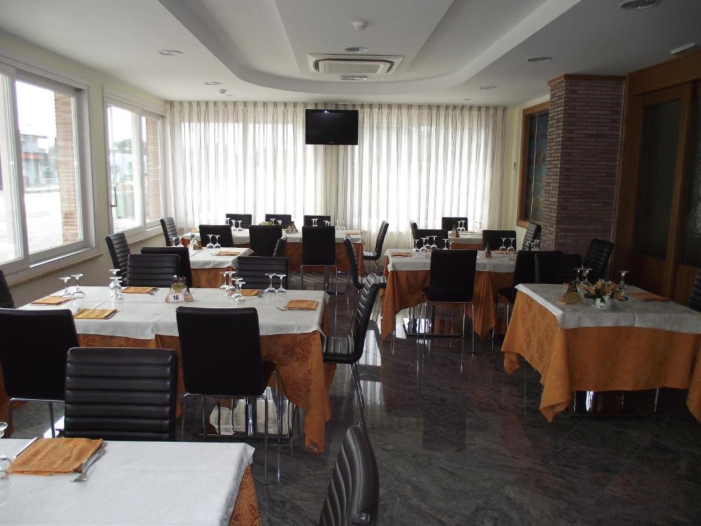 Il Girasole Hotell Terracina Exteriör bild